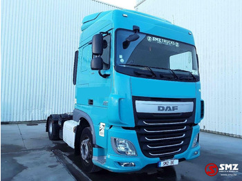 شاحنة جرار DAF XF 460