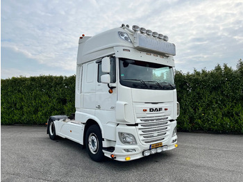 شاحنة جرار DAF XF 510