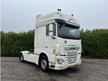 شاحنة جرار DAF XF 530