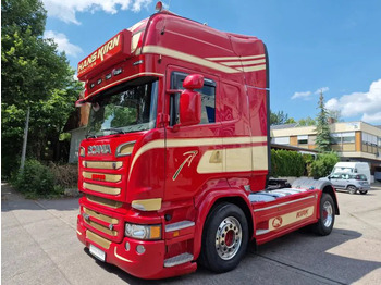 شاحنة جرار SCANIA R 520