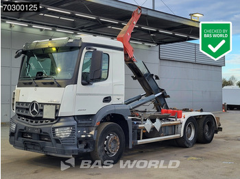 شاحنة ذات الخطاف MERCEDES-BENZ Arocs 2643