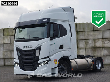 شاحنة جرار IVECO S-WAY