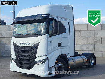 شاحنة جرار IVECO S-WAY