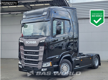 شاحنة جرار SCANIA S 500