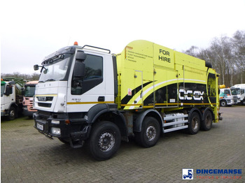 فراغ شاحنة IVECO Trakker