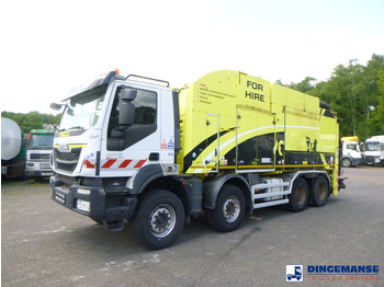 فراغ شاحنة IVECO Trakker