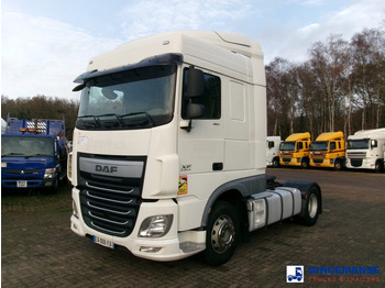 شاحنة جرار DAF XF 460