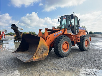 اللودر بعجل FIAT-HITACHI