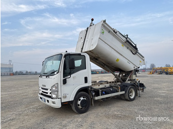 شاحنة القمامة ISUZU