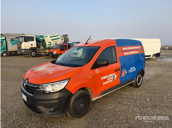 بصندوق مغلق شاحنة RENAULT