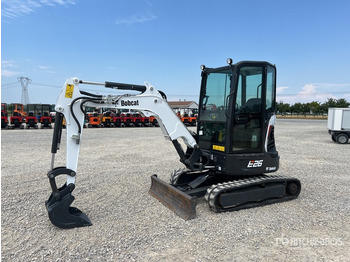 حفارة مصغرة BOBCAT E26