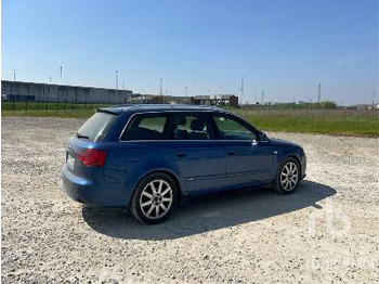 سيارة AUDI A4 AVANT 2.0 TDI Full S-line interior/ex ...: صور 4