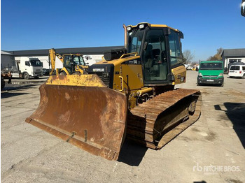 بلدوزر CATERPILLAR D4K