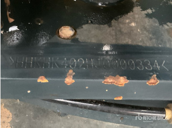 حفارة على عجلات HYUNDAI