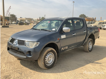 شاحنة البيك أب MITSUBISHI L200