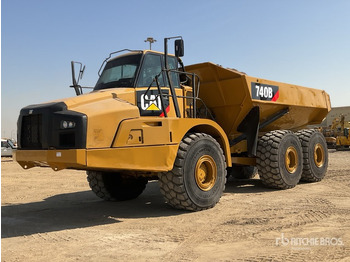 شاحنة مفصلية CATERPILLAR 740B