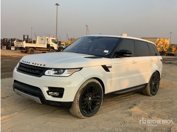 سيارة دفع رباعي LAND ROVER