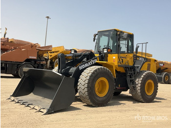 اللودر بعجل KOMATSU WA380