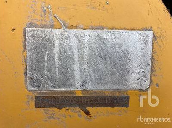 اللودر بعجل CATERPILLAR 966H