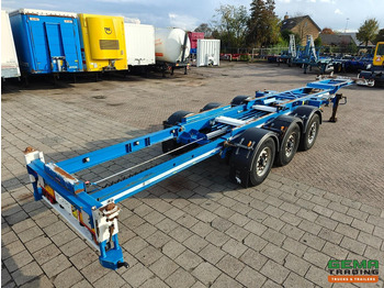 شاحنات الحاويات / جسم علوي قابل للتغيير نصف مقطورة RENDERS