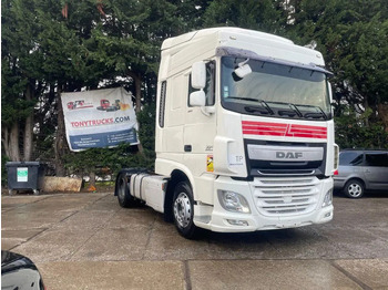 شاحنة جرار DAF XF 106 460