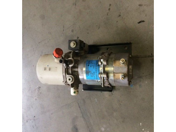 قيادة السيارة LINDE