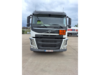 شاحنة صهريج VOLVO FM