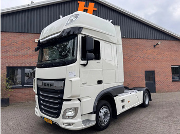 شاحنة جرار DAF XF 480