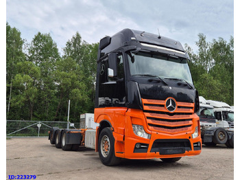 الشاسيه شاحنة MERCEDES-BENZ Actros 3563  8×4 ( Steering axle): صور 4