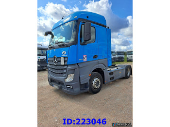 شاحنة جرار MERCEDES-BENZ Actros 1843