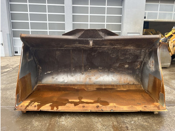 اللودر بعجل LIEBHERR