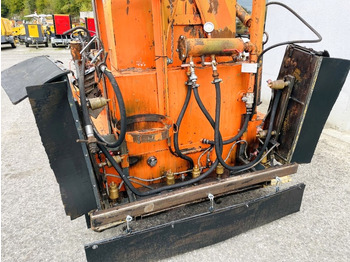 موزع الأسفلت Strassmayr S-12-1000-G-HHY (3859): صور 5 موزع الأسفلت Strassmayr S-12-1000-G-HHY (3859): صور 5