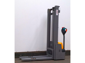 معدات تكديس JUNGHEINRICH EJC