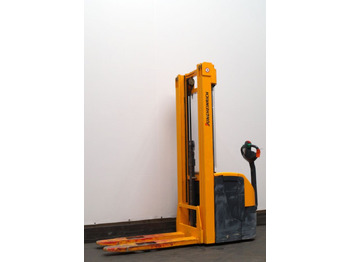 معدات تكديس JUNGHEINRICH EJC