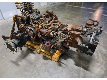 علبة التروس NEW HOLLAND