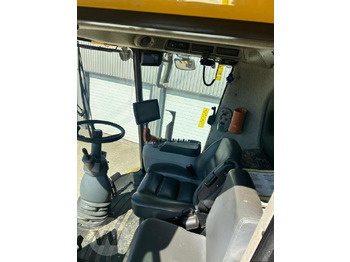 حصادة شاملة New Holland CR 9090: صور 5