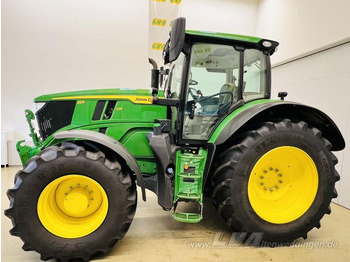 جرار John Deere 6R 215: صور 4