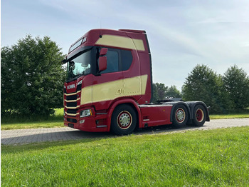 شاحنة جرار SCANIA R 500
