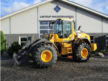 اللودر بعجل VOLVO L70H