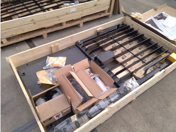 جديد هيكل السيارة الخارجية - آلات البناء Caterpillar 4847816: صور 3