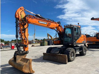 حفارة على عجلات DOOSAN DX160W