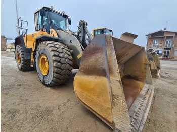 اللودر بعجل VOLVO L220G