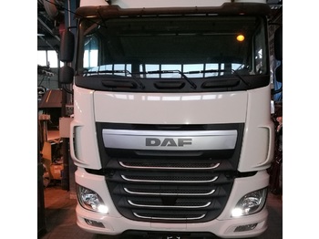 المحرك و قطع الغيار DAF XF 106