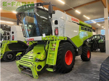 حصادة شاملة CLAAS Lexion 750