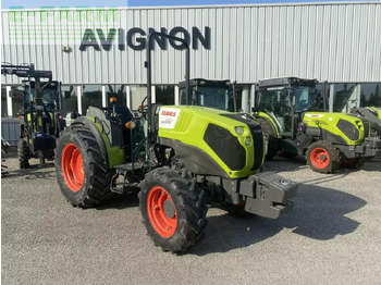 جرار CLAAS Nexos