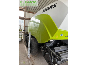 مكبس البالات المستطيله CLAAS