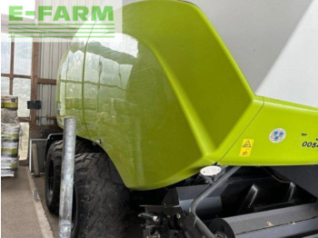 مكبس البالات المستطيله CLAAS