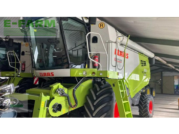 حصادة شاملة CLAAS Tucano 560
