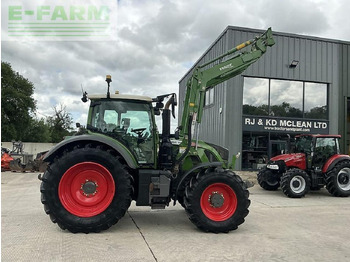 جرار FENDT 724 Vario