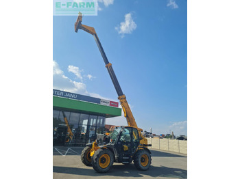 رافعة تلسكوبية JCB